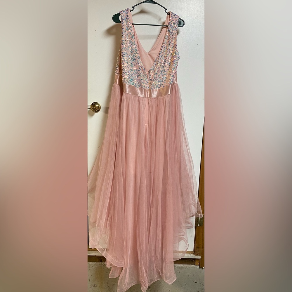 Dress - Picture 10 of 13
